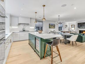11 Lafayette Court 1C, Greenwich CT 06830