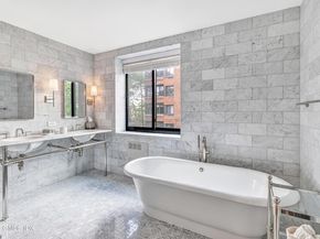 11 Lafayette Court 1C, Greenwich CT 06830