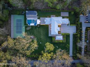 8 Fox Run Lane, Greenwich CT 06831