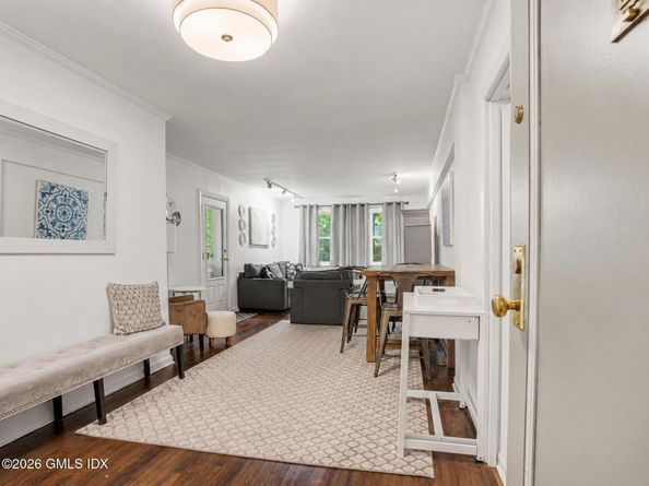 52 Lafayette Place 2H, Greenwich CT 06830