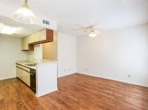 912 W 22nd ST 208, Austin TX 78705