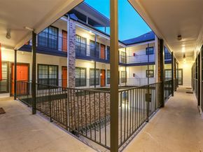 912 W 22nd ST 208, Austin TX 78705
