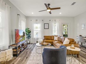 707 Highland Ave, Austin TX 78703