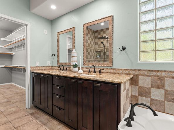 12413 Fairfax Ridge PL, Austin TX 78738