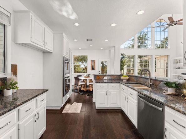 12413 Fairfax Ridge PL, Austin TX 78738