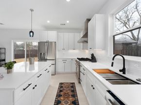 1500 Sylvan Glade 1A, Austin TX 78745