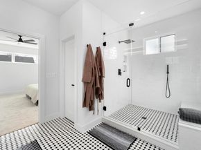 1500 Sylvan Glade 1A, Austin TX 78745