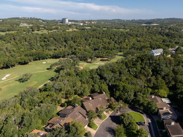 6820 N Cypress Point 22, Austin TX 78746