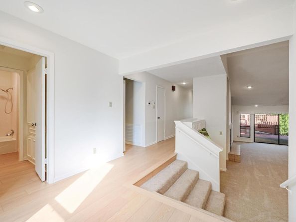 6820 N Cypress Point 22, Austin TX 78746