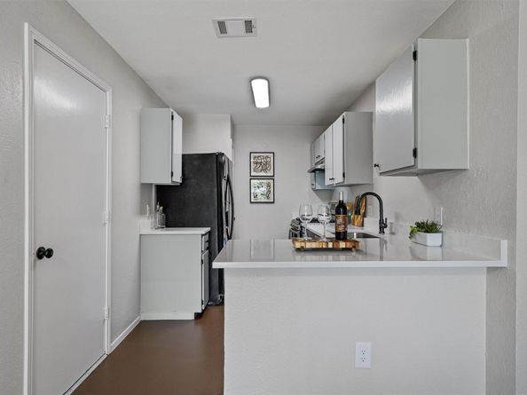 8615 Croydon LOOP, Austin TX 78748