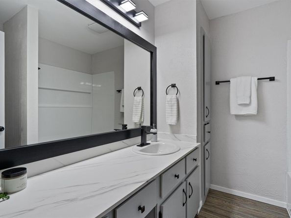 8615 Croydon LOOP, Austin TX 78748