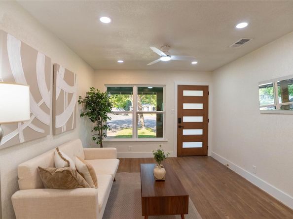 7700 Robalo RD, Austin TX 78757