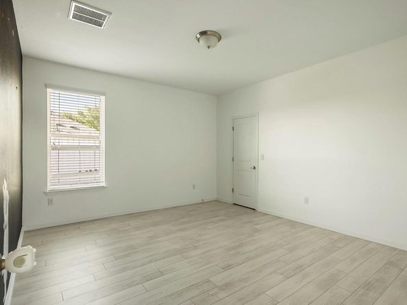 800 Totis RD, Austin TX 78748