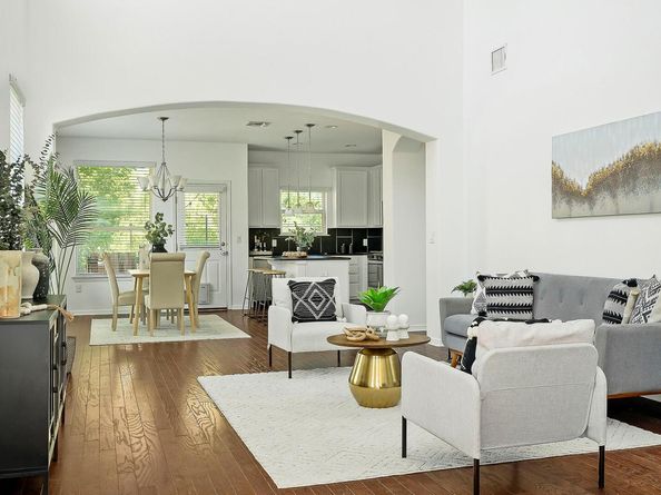 800 Totis RD, Austin TX 78748