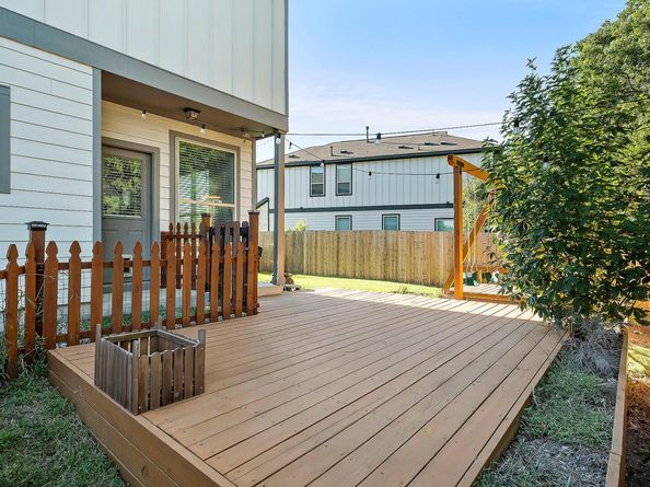 800 Totis RD, Austin TX 78748