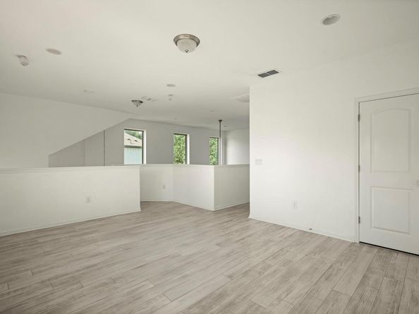 800 Totis RD, Austin TX 78748