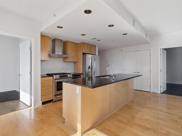 300 Bowie ST 1101, Austin TX 78703
