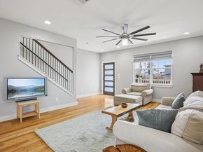 1910 E 10th ST, Austin TX 78702