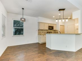 243 Mooring CIR B, Lakeway TX 78734