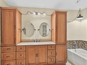1912 Yaupon TRL, Cedar Park TX 78613