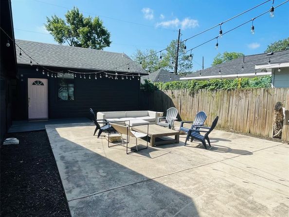 1403 Newfield LN, Austin TX 78703