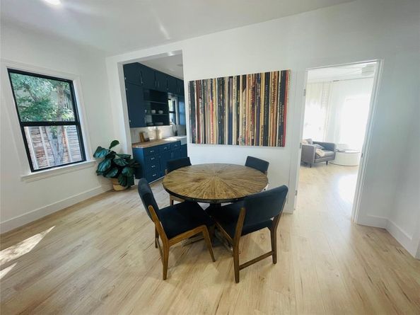 1403 Newfield LN, Austin TX 78703