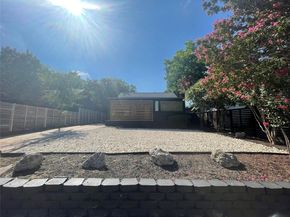 1403 Newfield LN, Austin TX 78703