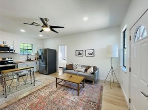 1403 Newfield LN, Austin TX 78703