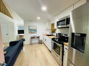 1403 Newfield LN, Austin TX 78703