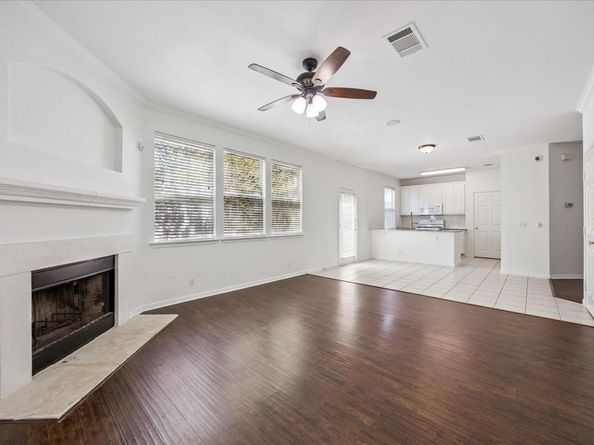 111 N Field ST, Round Rock TX 78681