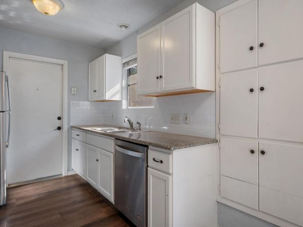 6504 Clubway LN, Austin TX 78745
