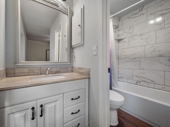 6504 Clubway LN, Austin TX 78745