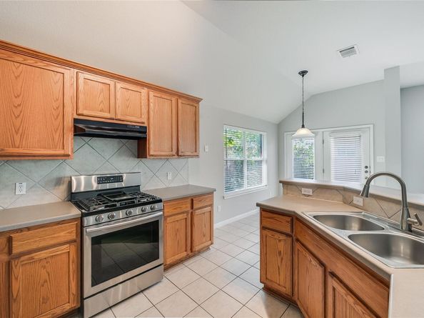 11716 Larch Valley DR, Austin TX 78754
