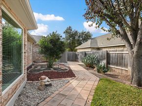 2602 Whitehurst DR, Round Rock TX 78681