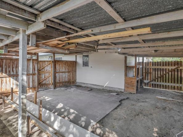 1806 S Main ST, Georgetown TX 78626