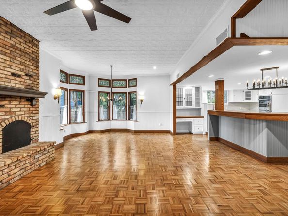 1806 S Main ST, Georgetown TX 78626