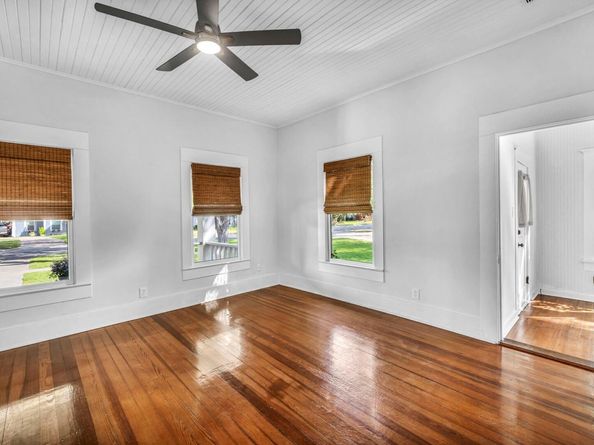 1806 S Main ST, Georgetown TX 78626