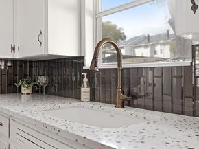 7706 Creston LN, Austin TX 78752