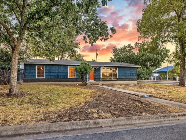 7706 Creston LN, Austin TX 78752