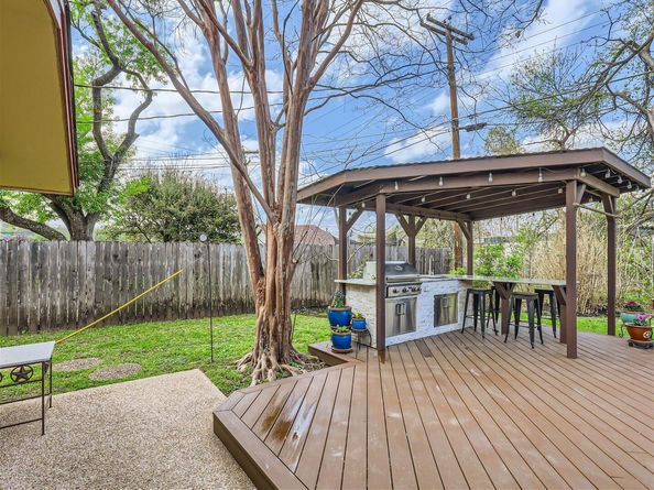 822 Hermitage DR, Austin TX 78753
