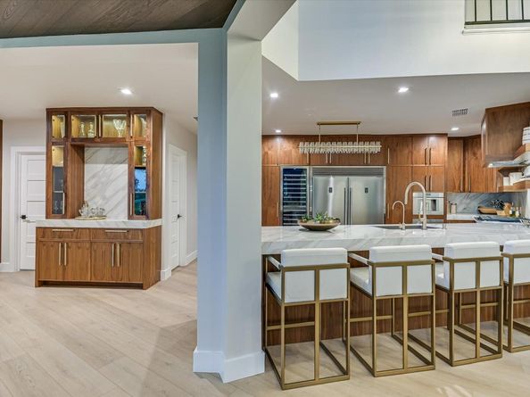 6204 Lost Horizon DR, Austin TX 78759