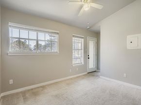 1827 River Crossing CIR C, Austin TX 78741