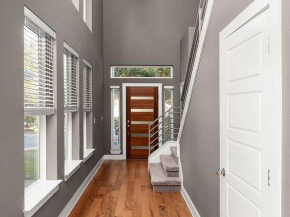 5910 Swayden LN, Austin TX 78745