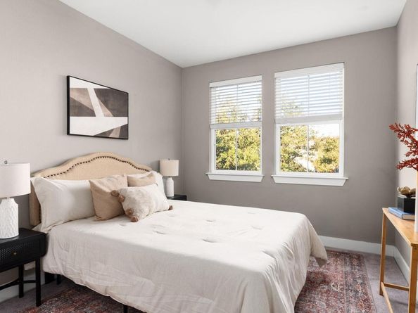 5910 Swayden LN, Austin TX 78745