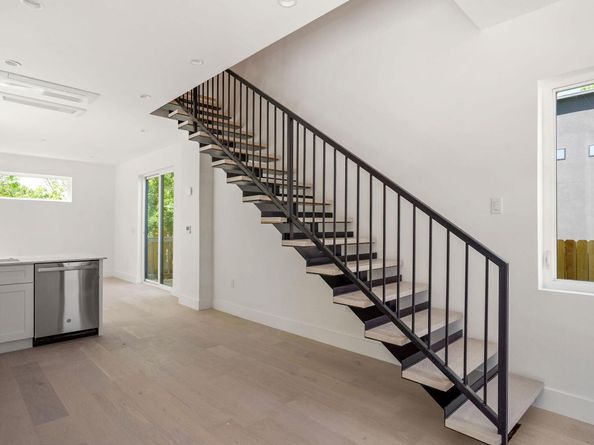 2609 Davis LN 2, Austin TX 78745