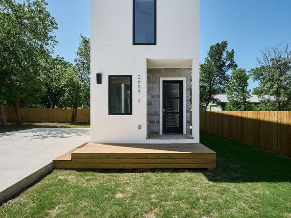 2609 Davis LN 2, Austin TX 78745
