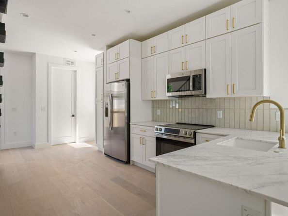 2609 Davis LN 2, Austin TX 78745