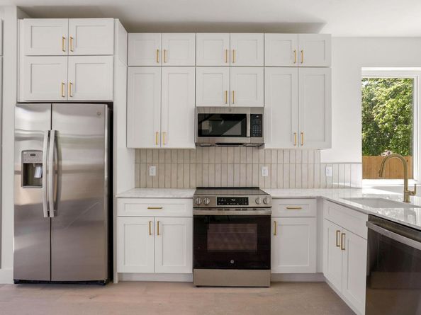 2609 Davis LN 2, Austin TX 78745