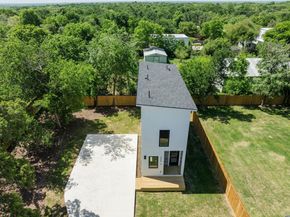 2609 Davis LN 2, Austin TX 78745