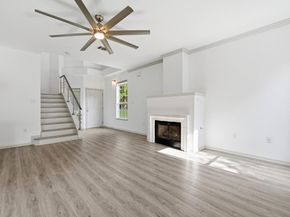 4620 W William Cannon DR 12, Austin TX 78749